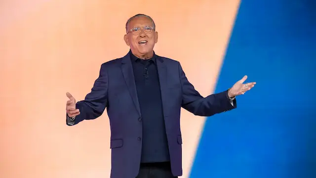 Galvão Bueno sobre Romário e Ronaldo: "São dois gênios do futebol" Galvão Bueno sobre Romário e Ronaldo: "São dois gênios do futebol"