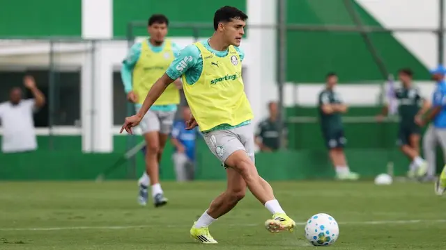 Ramón Sosa avalia Palmeiras em evolução e vibra com começo de temporada Ramón Sosa avalia Palmeiras em evolução e vibra com começo de temporada