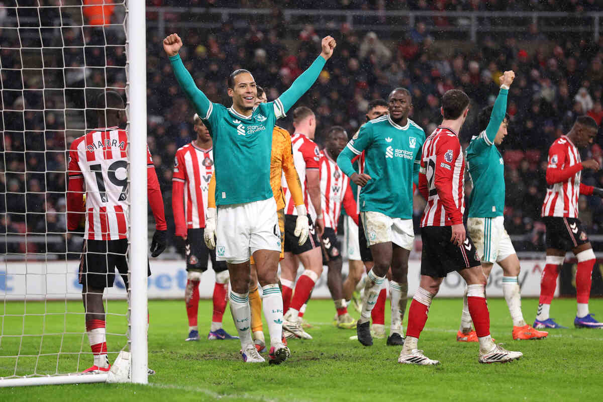 Imagem da noticia Van Dijk decide, e Liverpool vence Sunderland fora de casa