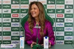 Palmeiras recebe o prêmio de melhor instituição esportiva do país Palmeiras recebe o prêmio de melhor instituição esportiva do país