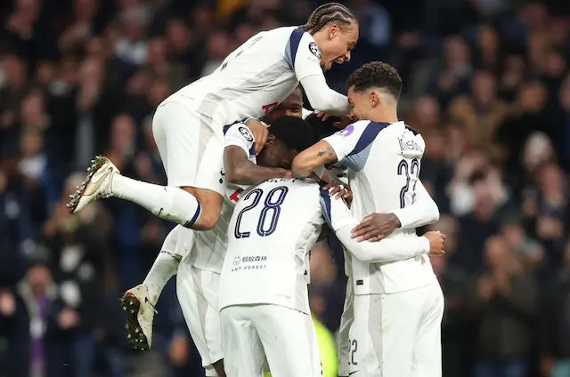 Richarlison perde pênalti, mas Tottenham goleia o Copenhagen na Champions Richarlison perde pênalti, mas Tottenham goleia o Copenhagen na Champions