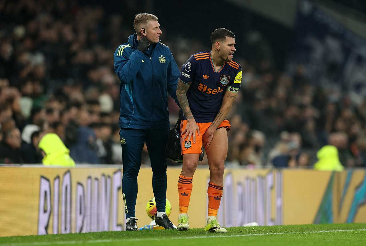 Imagem da noticia Bruno Guimarães sofre lesão grave e será desfalque na seleção