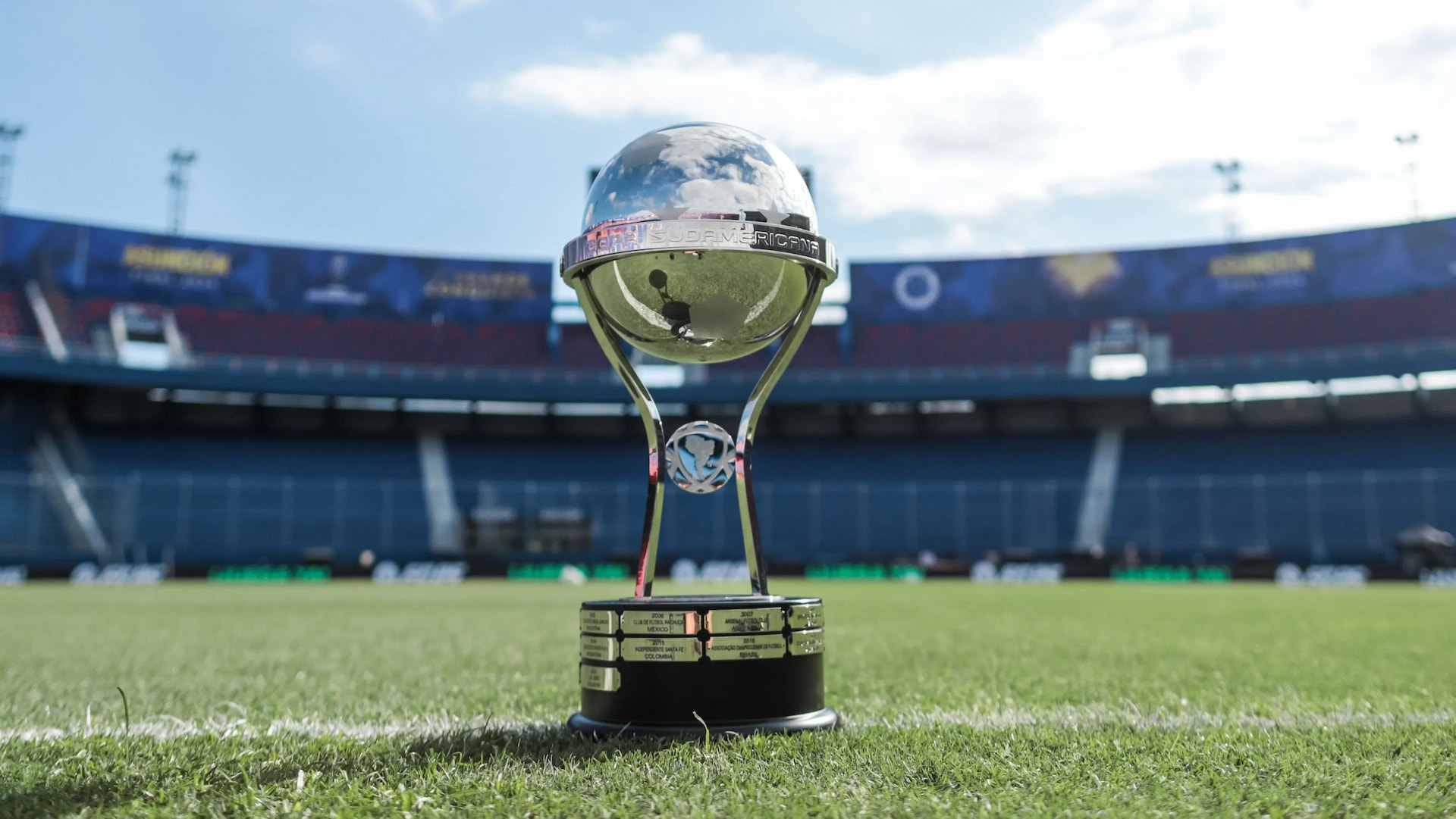 Imagem da noticia Veja todo os jogos da Sul-Americana 2025 com transmissão do SBT