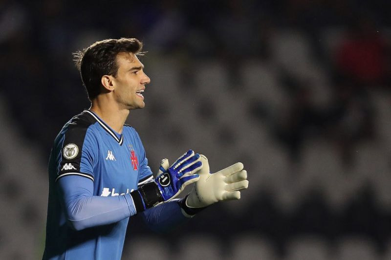 Imagem da noticia Léo Jardim comemora classificação do Vasco na Copa do Brasil: "Muito feliz"