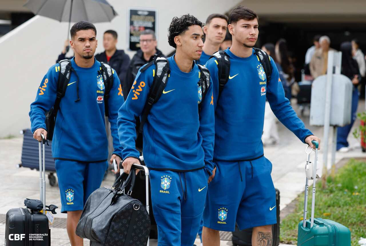 Imagem da noticia Após amistosos com a Seleção sub-20, Isaque e Riquelme voltam ao Fluminense