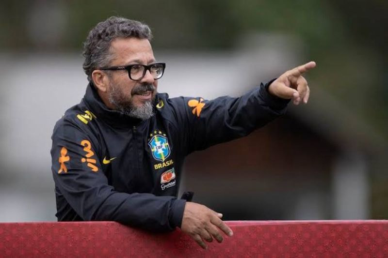 Imagem da noticia Vasco avalia a contratação de Cléber Xavier, que foi auxiliar de Tite por 24 anos