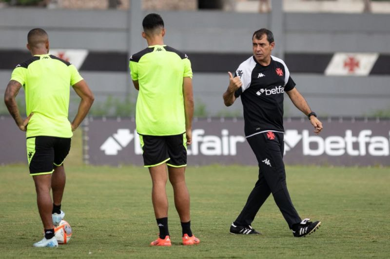 Imagem da noticia Vasco e Volta Redonda disputam liderança do Carioca