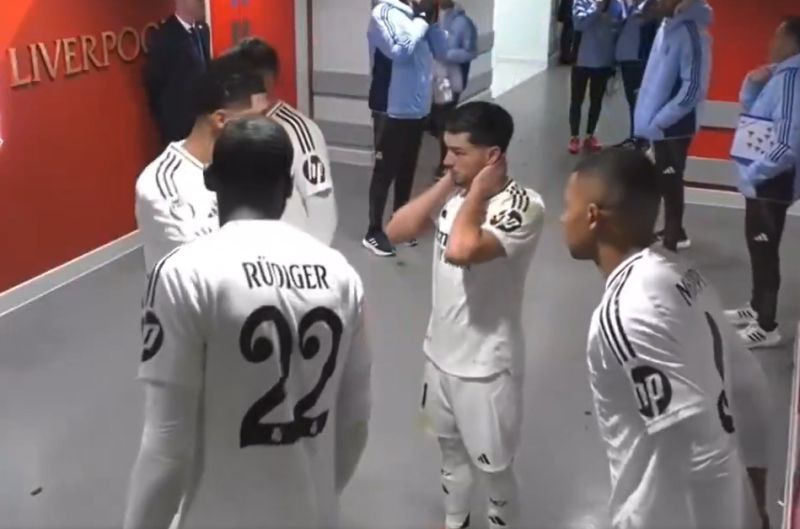 Imagem da noticia Vídeo mostra Bellingham ignorando Mbappé no intervalo da derrota do Real Madrid