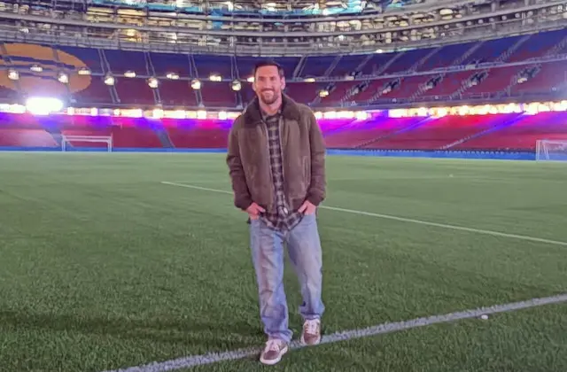 Messi visita o Camp Nou e lamenta falta de despedida no Barcelona Messi visita o Camp Nou e lamenta falta de despedida no Barcelona