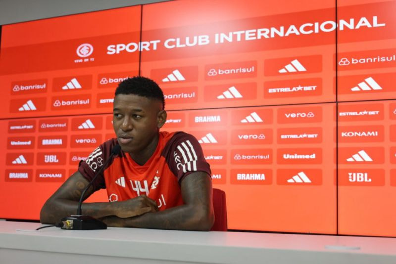 Imagem da noticia Vitão destaca bom momento do Inter no Brasileirão: ‘Fruto de muito trabalho’