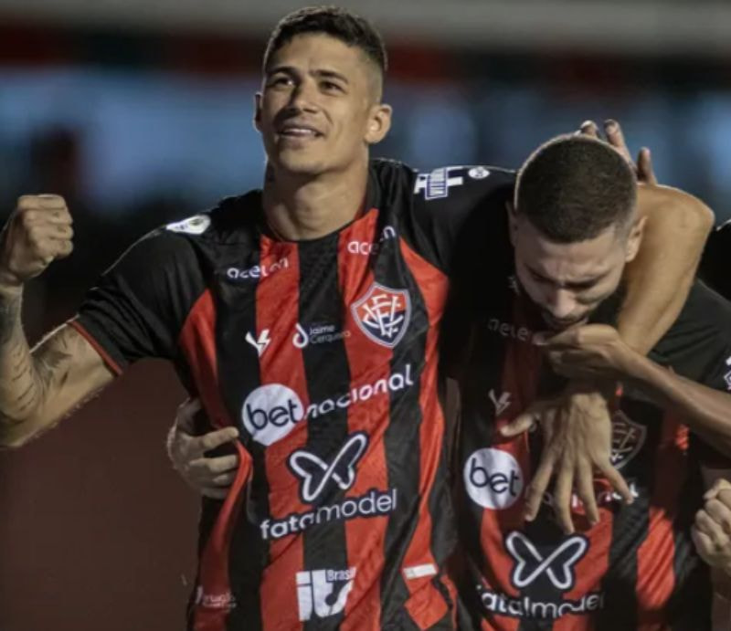 Imagem da noticia Vitória renova contrato do zagueiro Camutanga até o fim de 2025