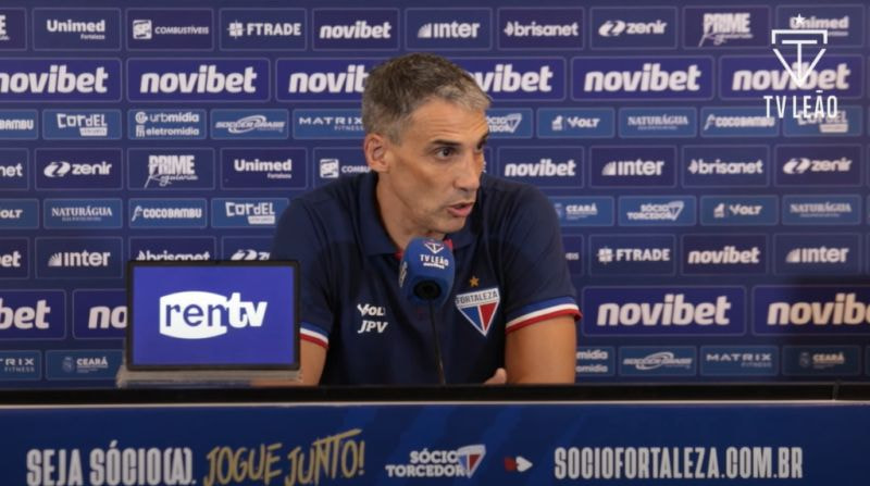 Imagem da noticia Vojvoda analisa busca do Fortaleza pelo título do Brasileirão com cautela: "Falta muito"
