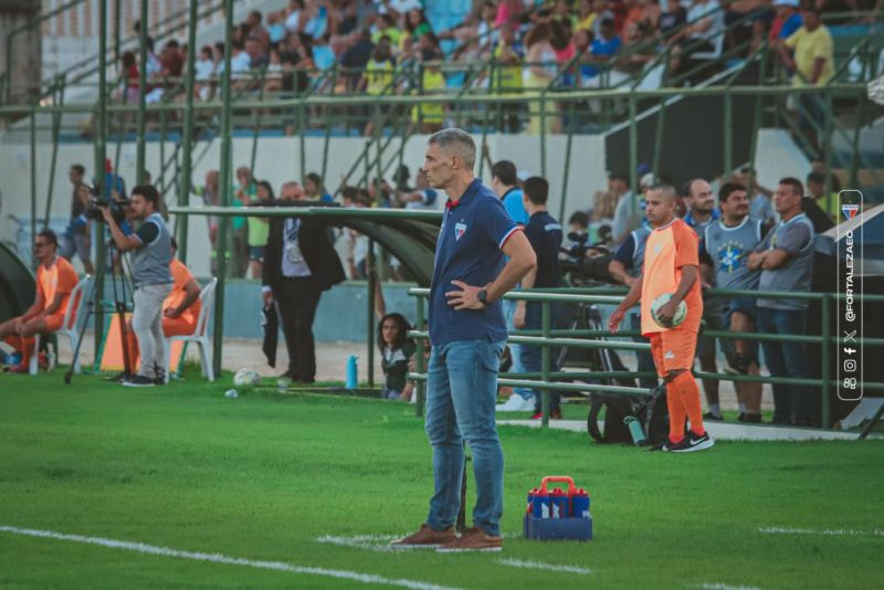 Imagem da noticia Vojvoda elogia evolução da equipe e avisa sobre garotos da base: ”É um trabalho delicado”