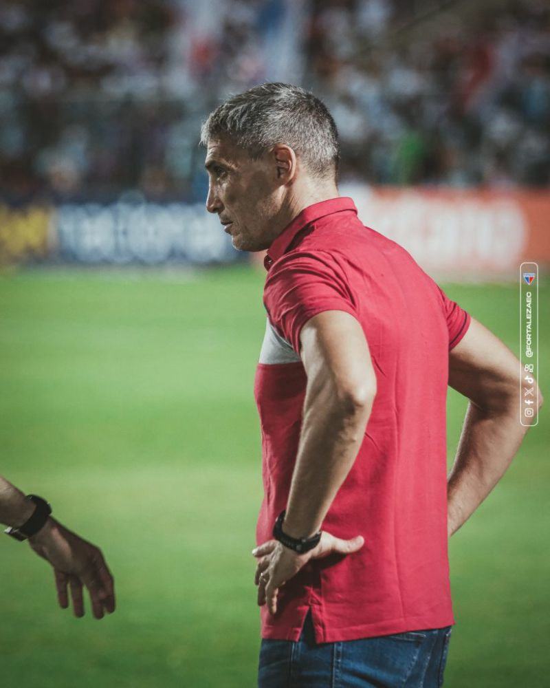 Imagem da noticia Vojvoda explica mudanças na equipe titular e sugere rotação: ”Temos muitos jogos seguidos”