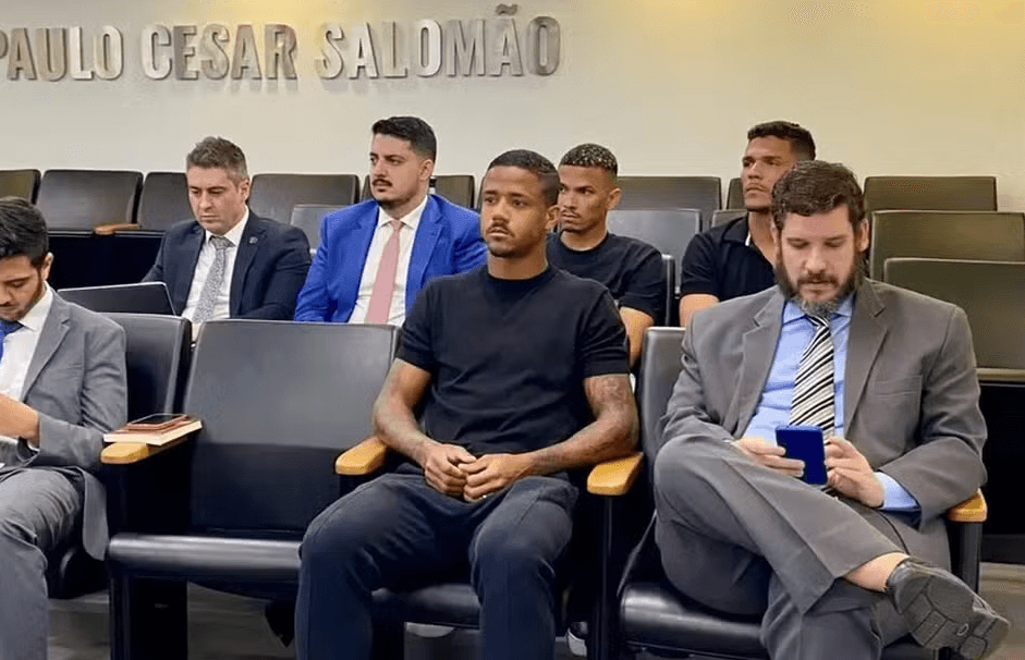 Imagem da noticia STJD libera atletas envolvidos em manipulação a voltar ao futebol