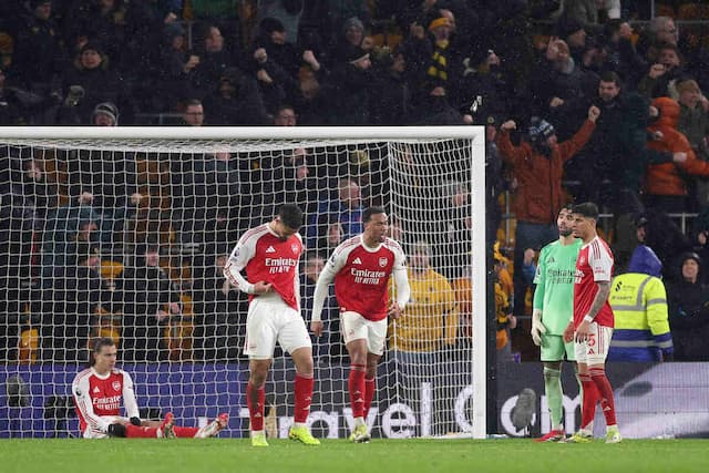 Arsenal leva empate no último lance do lanterna Wolves Arsenal leva empate no último lance do lanterna Wolves