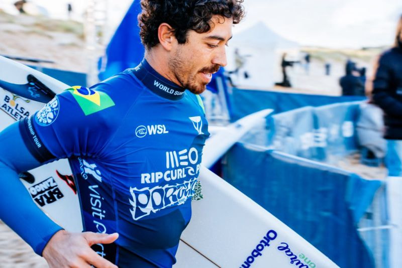 Imagem da noticia Yago Dora vence Italo Ferreira e é campeão da etapa da WSL em Portugal