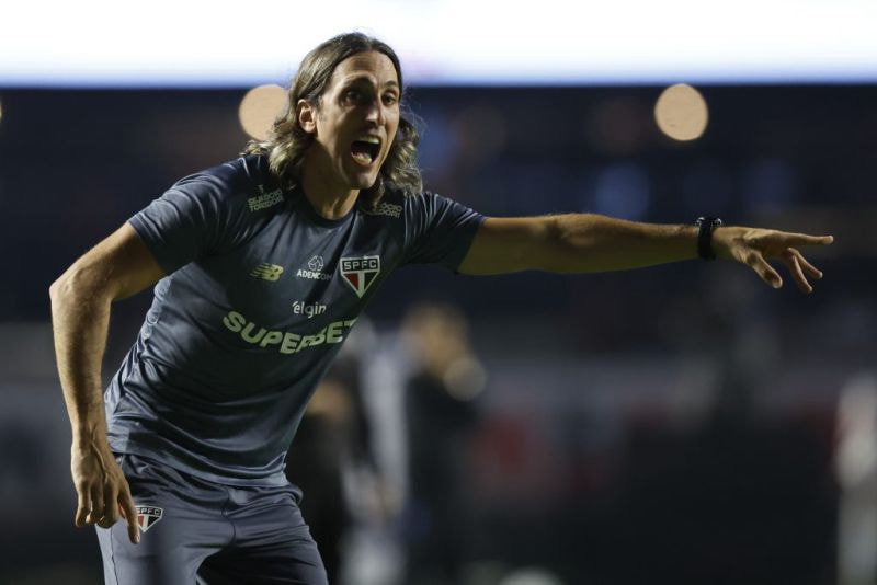 Imagem da noticia Zubeldía destaca virada do São Paulo e elogia superação da equipe